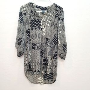 About A Girl Black & Cream High Low Blouse Top Women's Size Medium